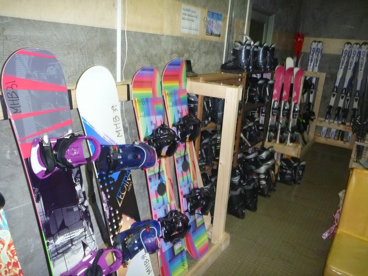 Mt Hakuba Backpackers Hostel Екстер'єр фото