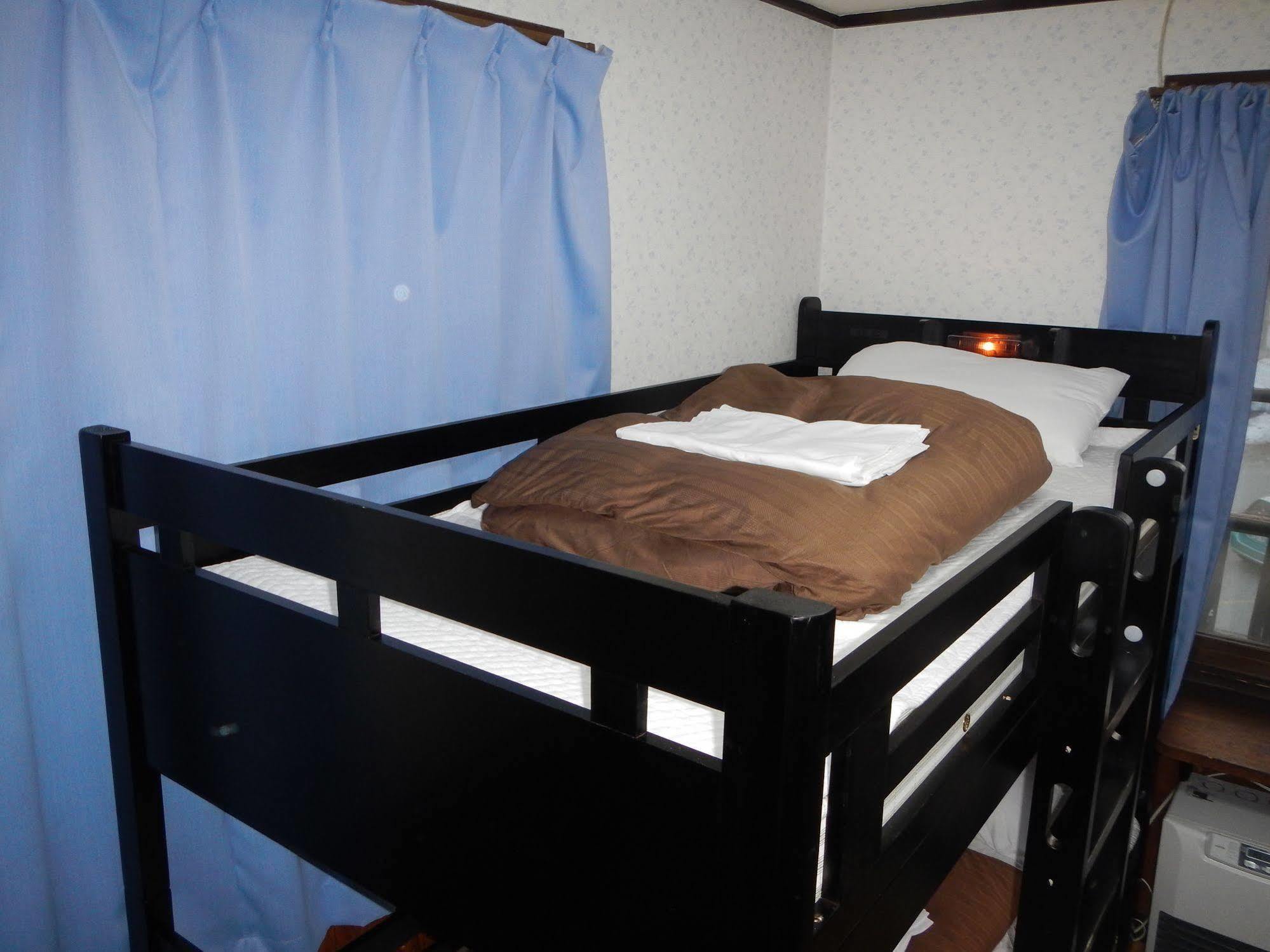 Mt Hakuba Backpackers Hostel Екстер'єр фото