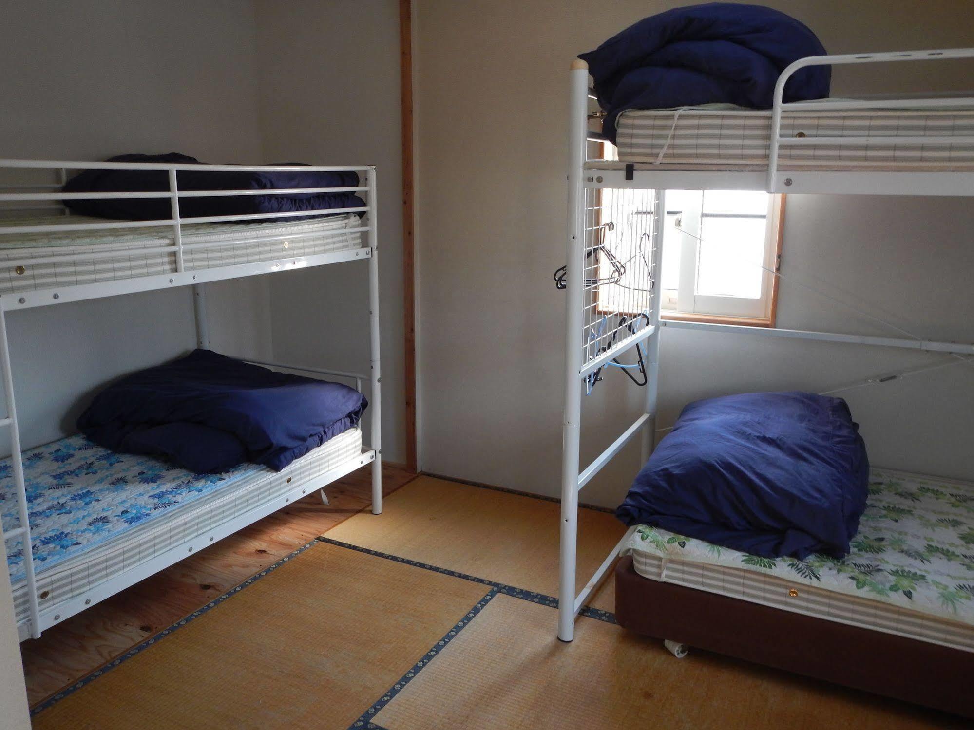 Mt Hakuba Backpackers Hostel Екстер'єр фото